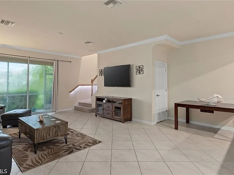 10243 Via Colomba Cir — Photo 6