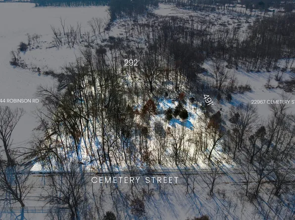 Cemetery St, Cassopolis, MI 49031