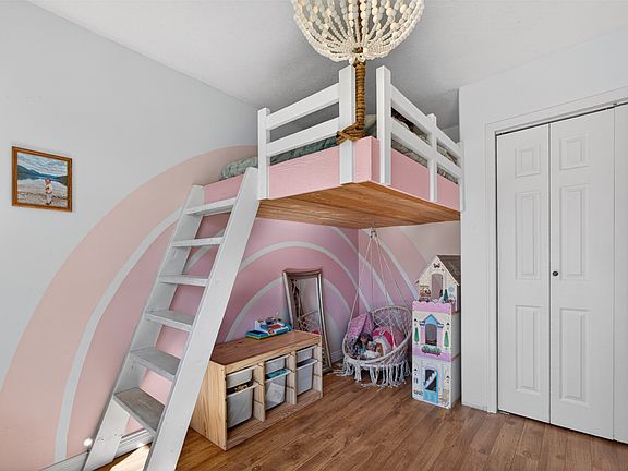 5th image of 2367 Cedar Ridge St