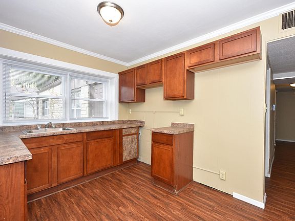 5th image of 7103 W Fond Du Lac Ave