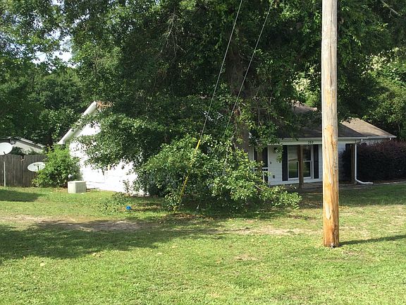 3rd image of 350 Lee Road 917