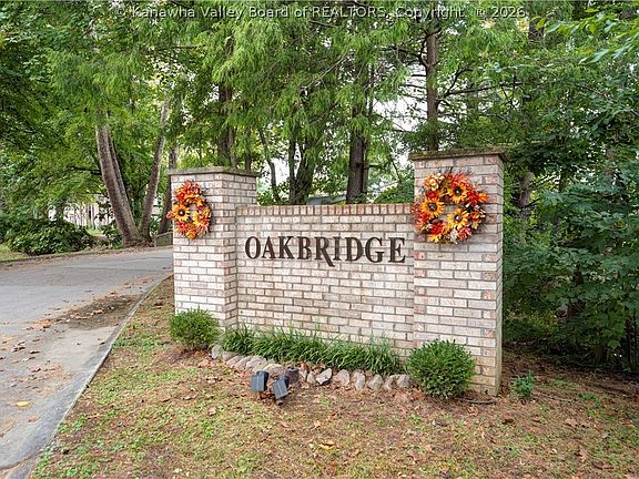 2nd image of 310 Oakbridge Dr
