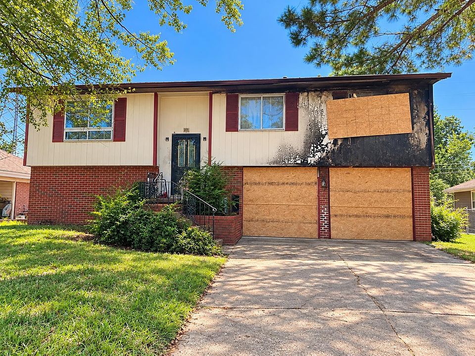 1st image of 2575 Rozelle St