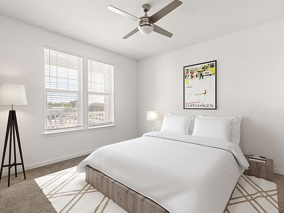 5th image of 811 Rosery Rd NW #2206