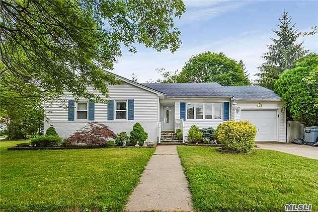 1st image of 766 Evelyn Ave