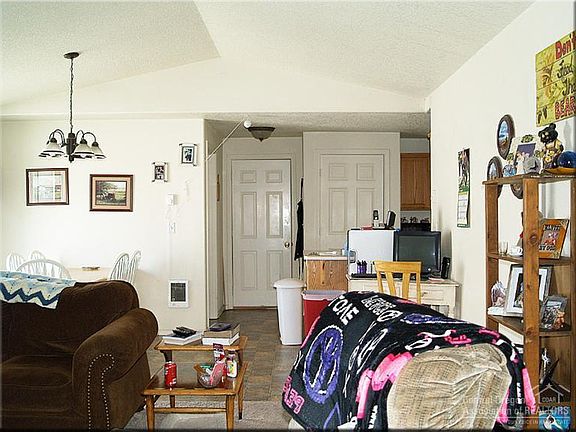 5th image of 958 NW Ewen St