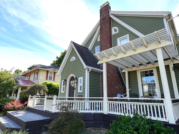 821 N 16th St, Cambridge, OH 43725