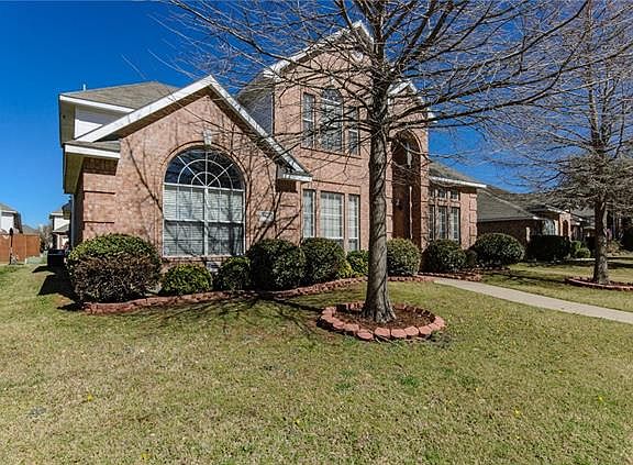 2nd image of 3940 Oakmont Dr