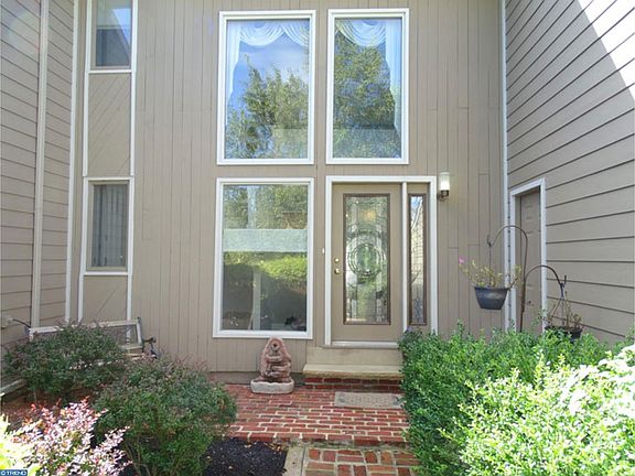 2nd image of 235 Lehigh Dr