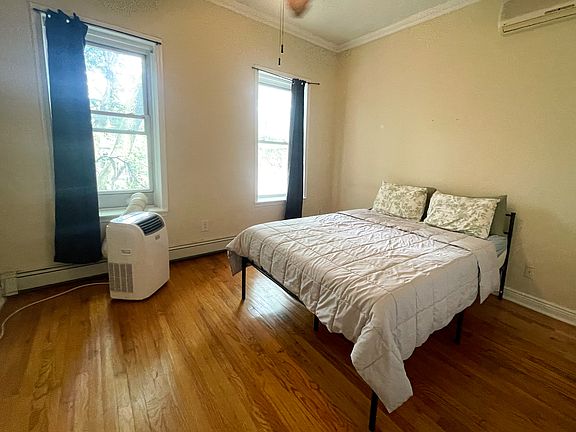 4th image of 471 W 140th St APT 4