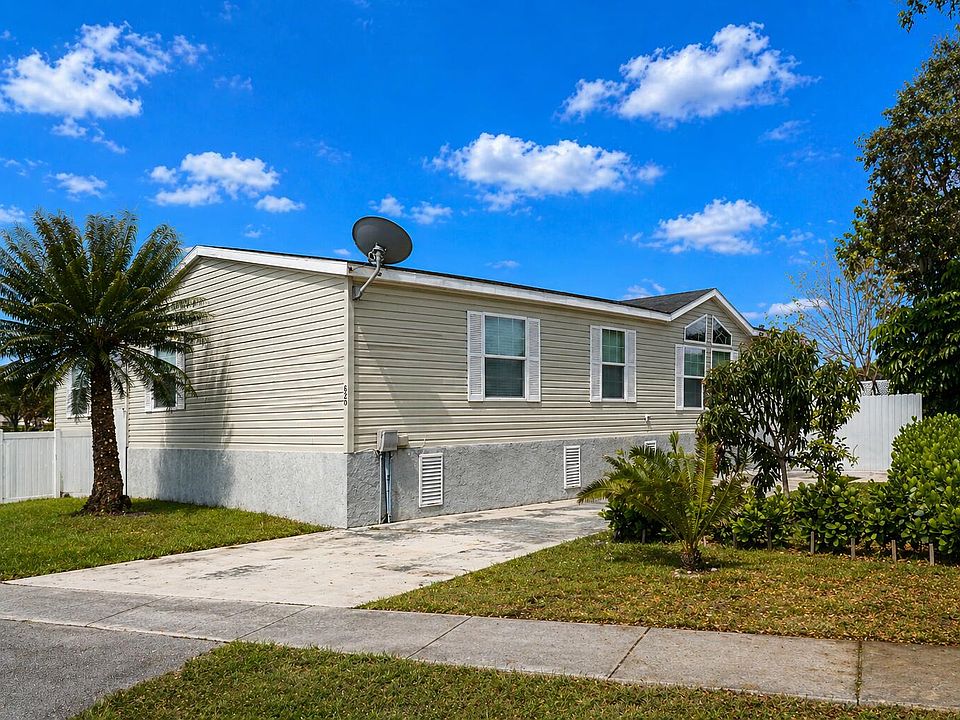 1st image of 620 NW 215th Avenue