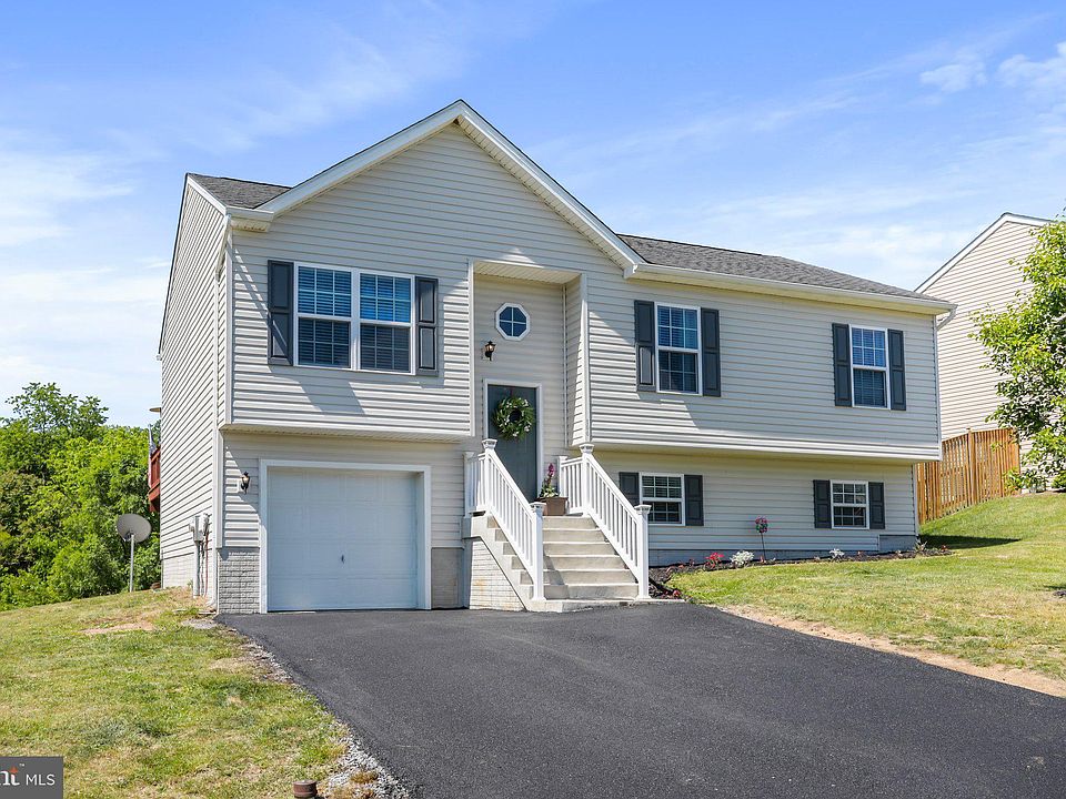 100 McKinley Ct, Inwood, WV 25428 Zillow