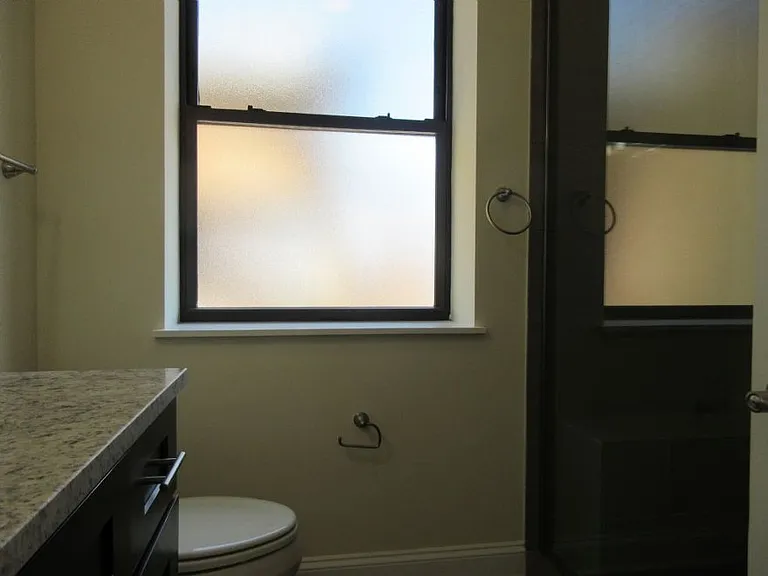 1346-1348 W Howard St #3-1348 — Photo 5
