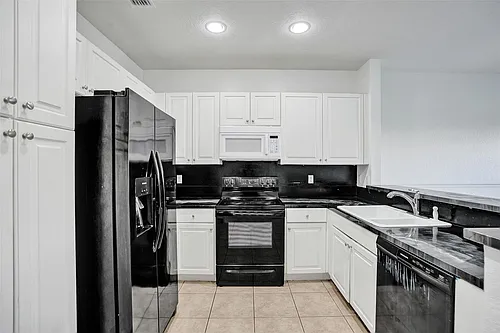 3313 NW 29th Ct Photo 1