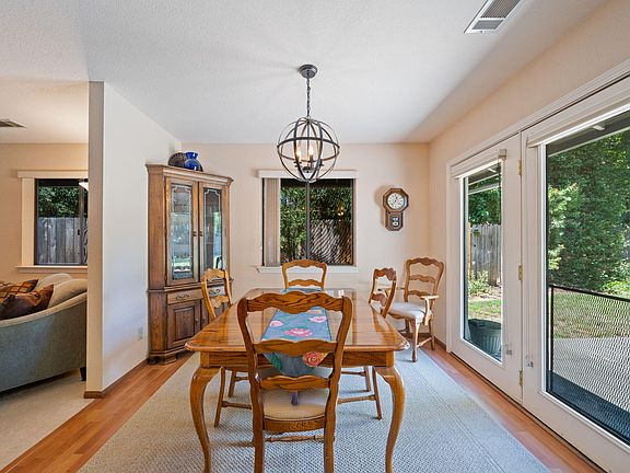 4th image of 5775 Farm House Ln
