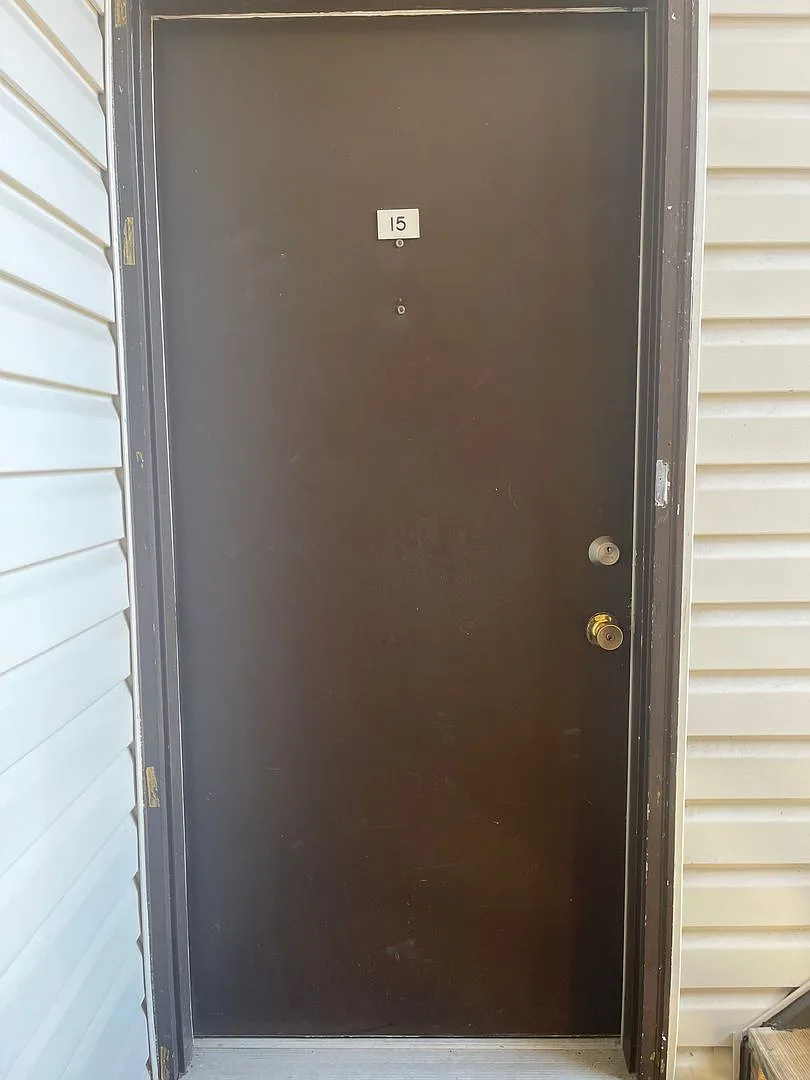 15 Davenport Court — Photo 2