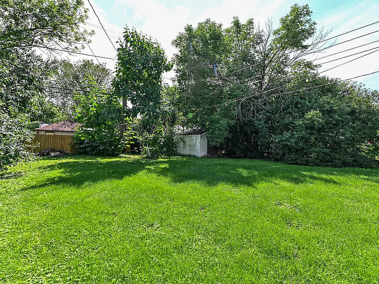 8761 W Adler St #2 — Photo 19