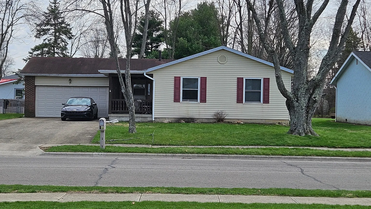 301 Chapelfield Rd photo 1