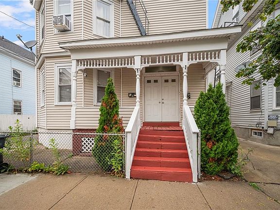 3rd image of 141 Burnett St