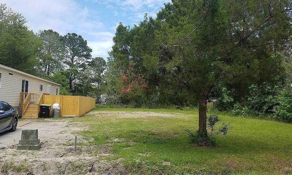 2nd image of 750 Murdock Rd.