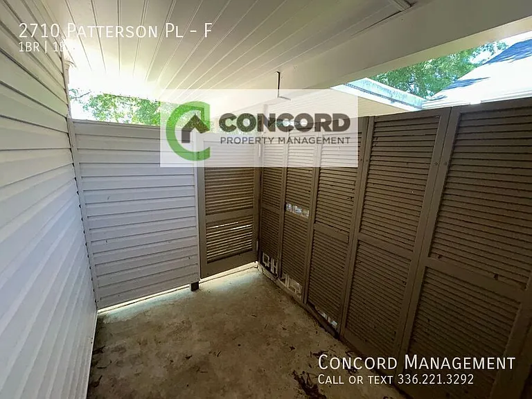 2710 Patterson Pl #F — Photo 10
