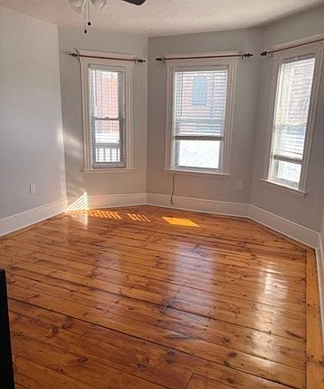 2nd image of 11 Dupont St APT 2