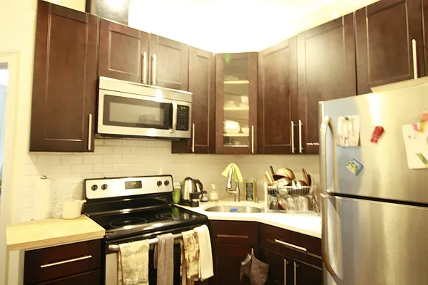 Rented by Grand & Co. | media 3