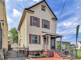 551 Spring St, Elizabeth, NJ 07201