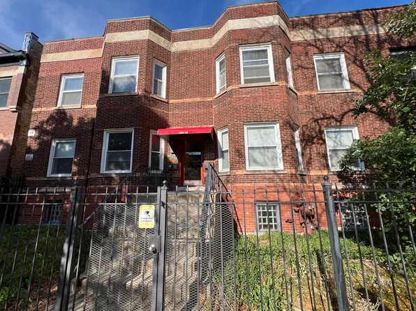 1336 W Farwell Ave #2E, Chicago, IL 60626