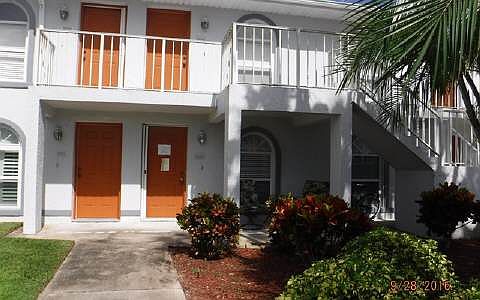 1st image of 303 Stephen Dr