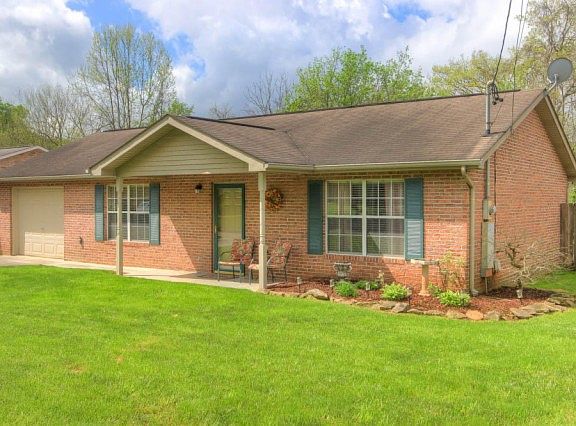 2nd image of 5533 Elaine Ln