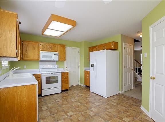 4th image of 7840 Farmington Pl