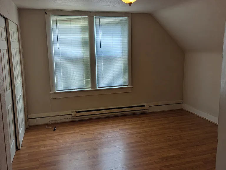 723 Romy Ave — Photo 11