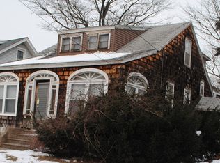 1858 W River Dr, Pennsauken, NJ 08110