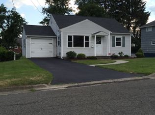 3216 Robins St, Endwell, NY 13760