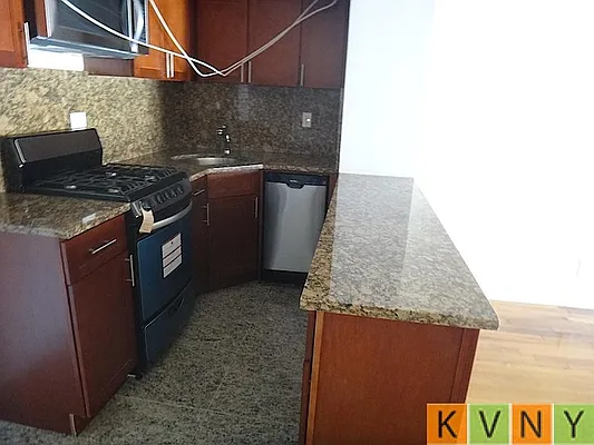 Rented by KVNY Soho | media 25