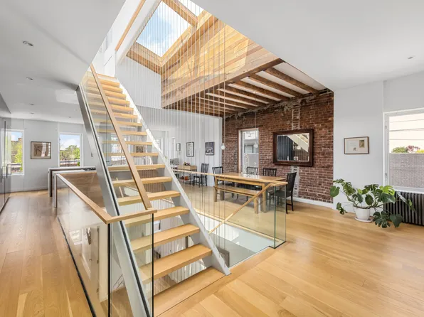 442 Van Brunt Street TSE image 2 of 15