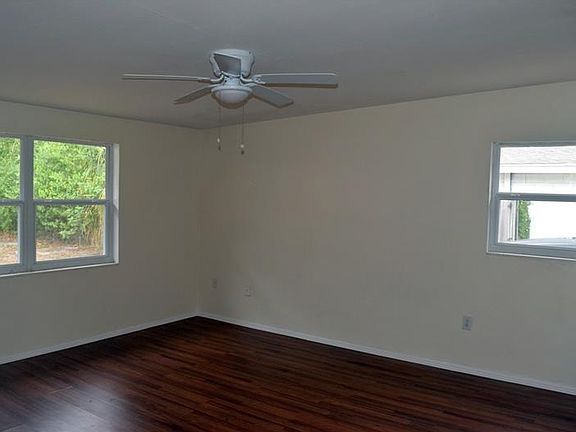 4th image of 215 Westwood Ave NW