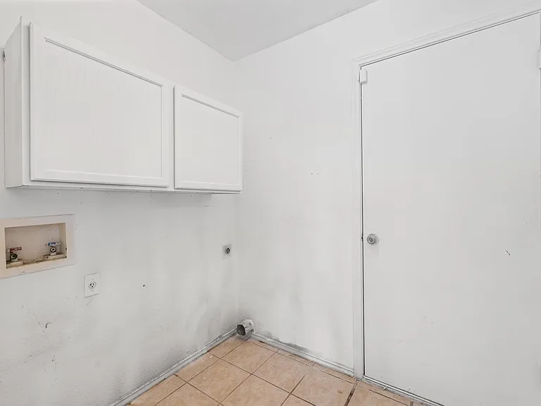 104 Grant Ct — Photo 22