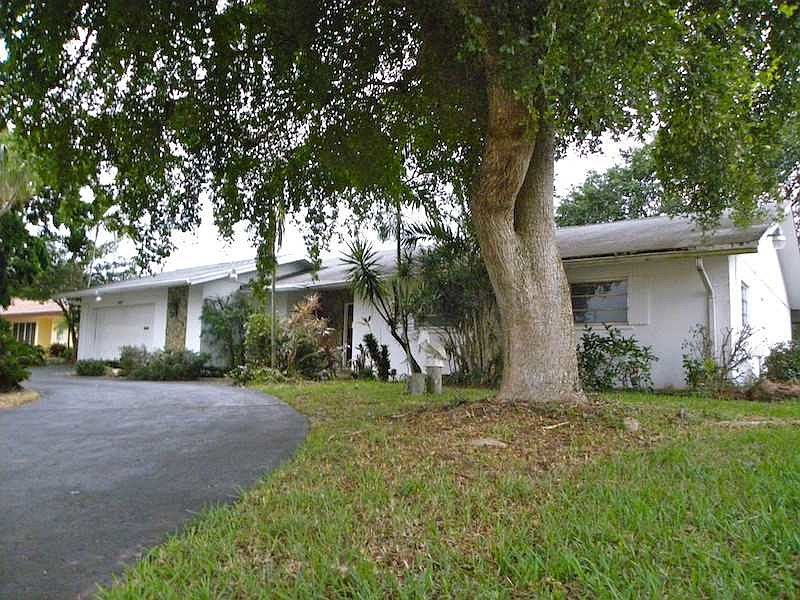 1st image of 5001 N Travelers Palm Ln