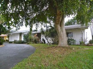 5001 N Travelers Palm Ln, Tamarac, FL 33319