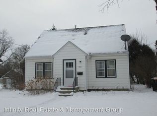 304 10th St NW, Rochester, MN 55901