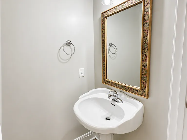206 Jefferson Pl — Photo 7