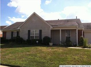 1707 Central Trails Dr, Southaven, MS 38671