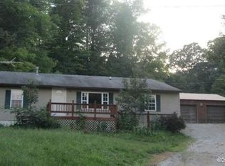 3193 Gap Hollow Rd, New Albany, IN 47150