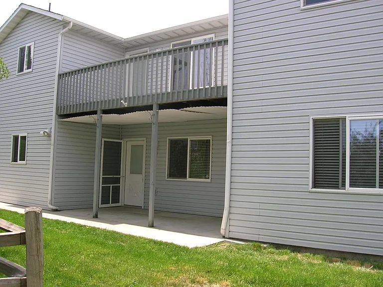 2510 NW Ravenna Ct #B — Photo 1