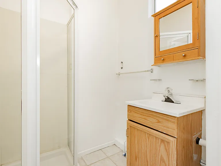 3969 Manford Cir — Photo 24