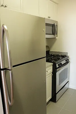 Rented by Realty Operations Group | media 1