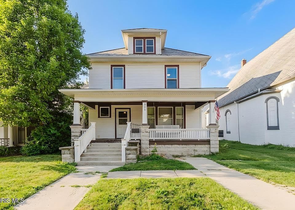 1st image of 306 W Sandusky St