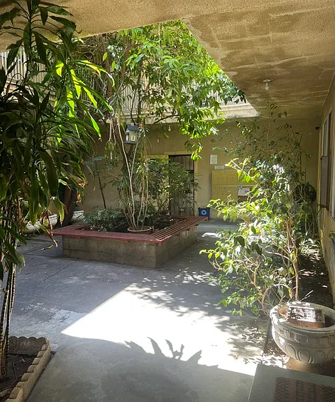 4804 Franklin Ave #8 — Photo 13